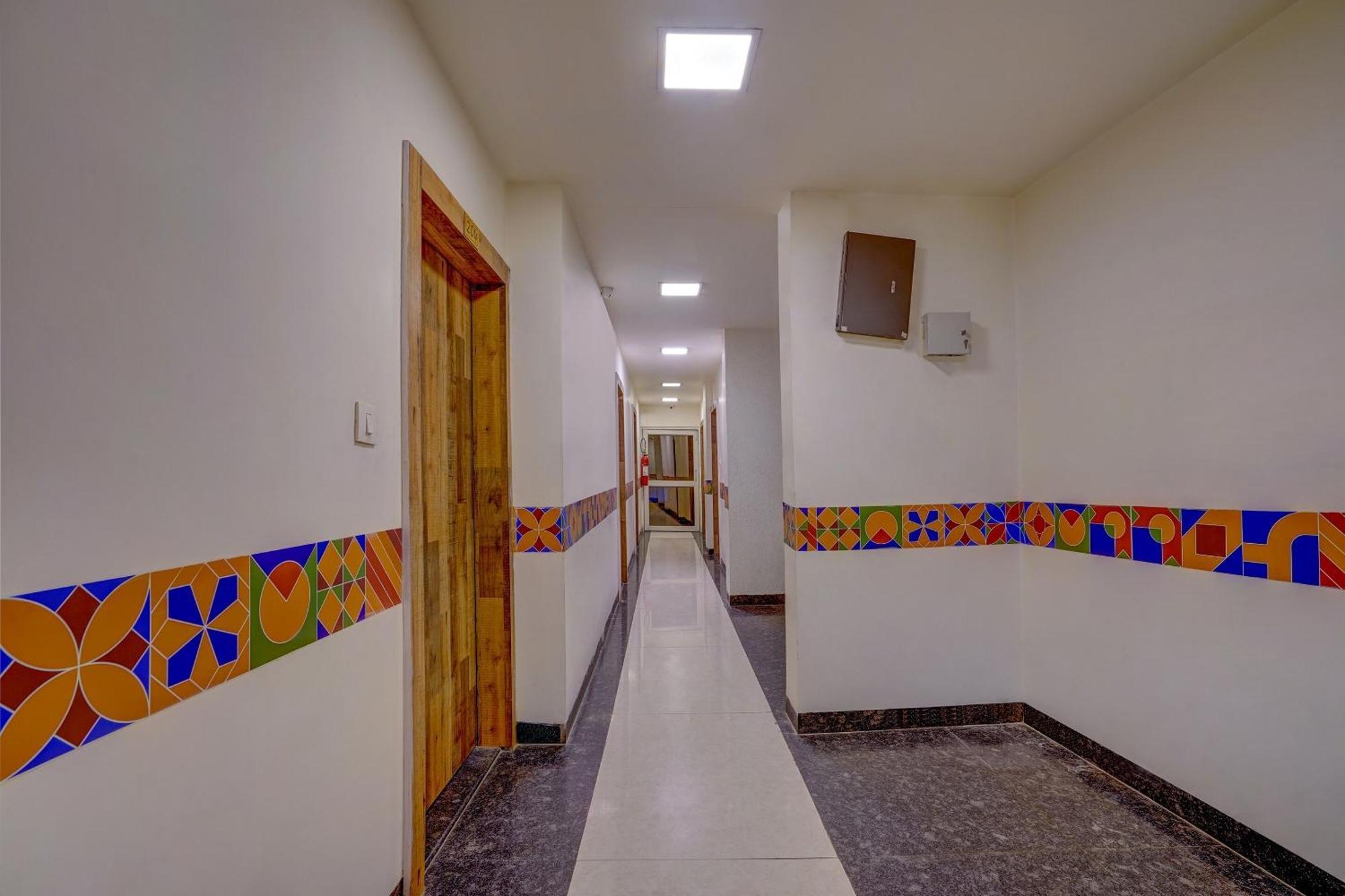 Super O Traveller Hotel Lucknow