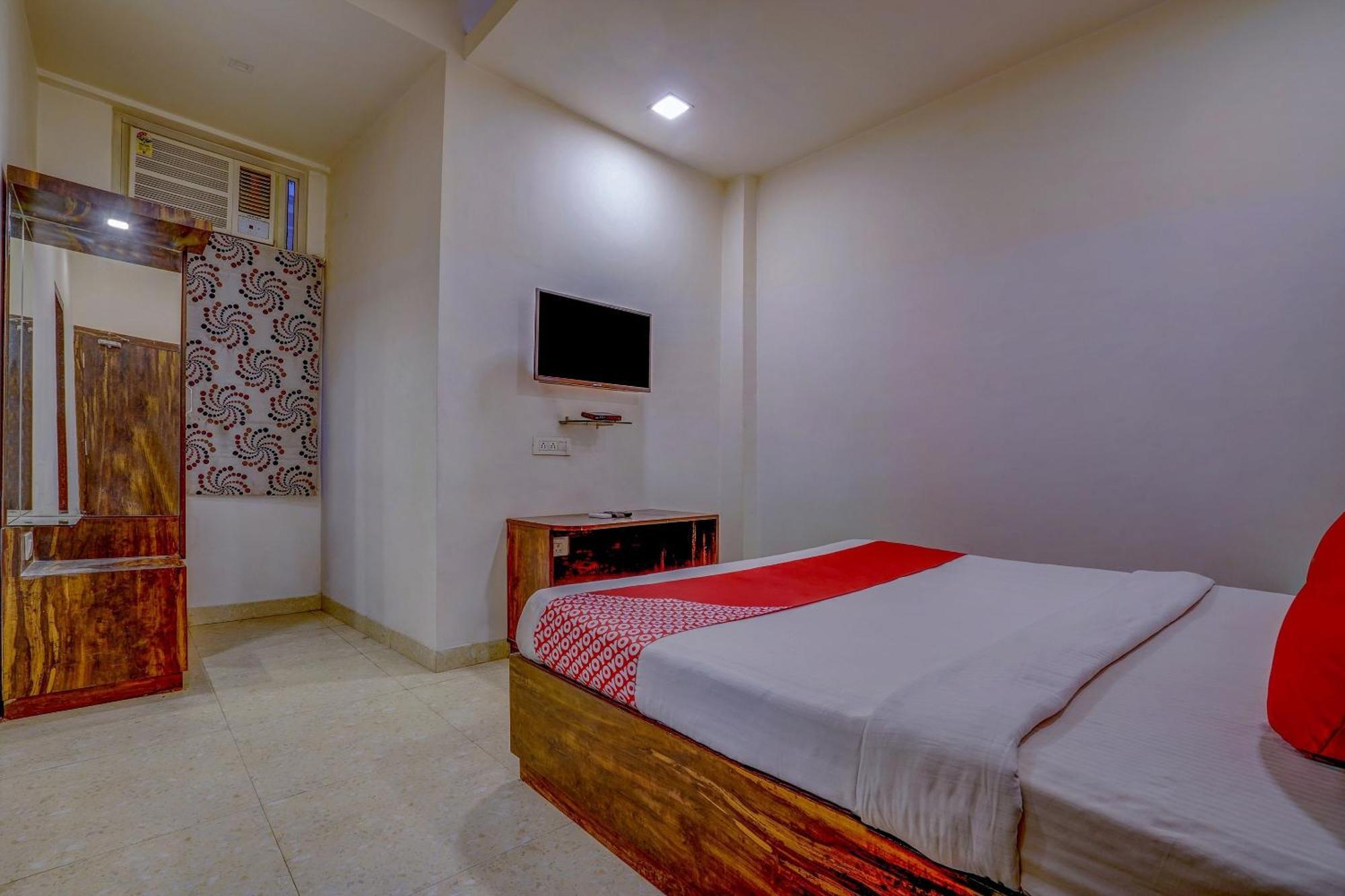 Super O Traveller Hotel 3*